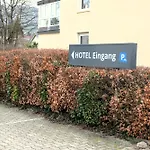 Hotel Zur Flueh 3*