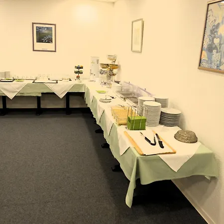 Zur Flueh Hotel